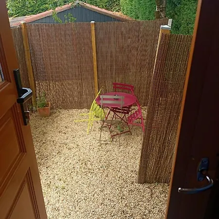 Roulotte Authentique: Beaujolais-view Retreat With Ev Charging Montmerle-sur-Saone